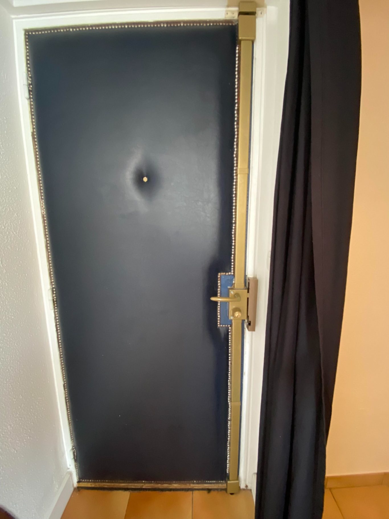 Pose d'une serrure 3 points