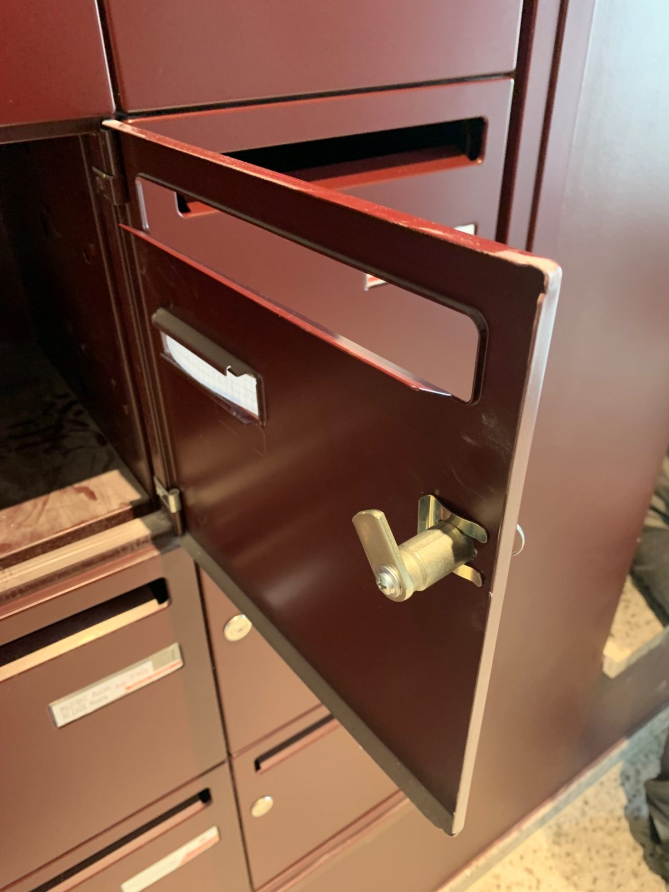 Remplacement Barillet Boite aux lettres